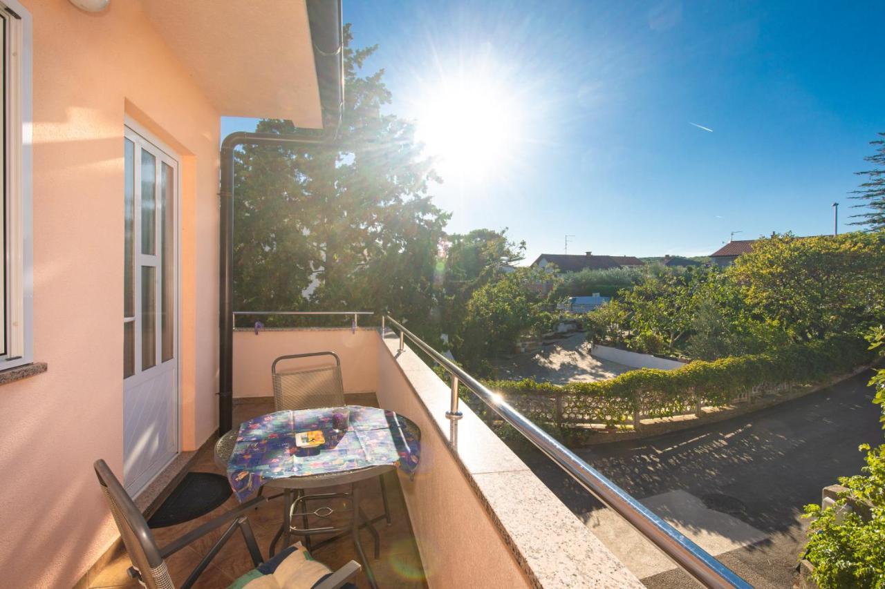 1-Bedroom Apartment In Krk - Steps From The Beach! Krk Town Esterno foto